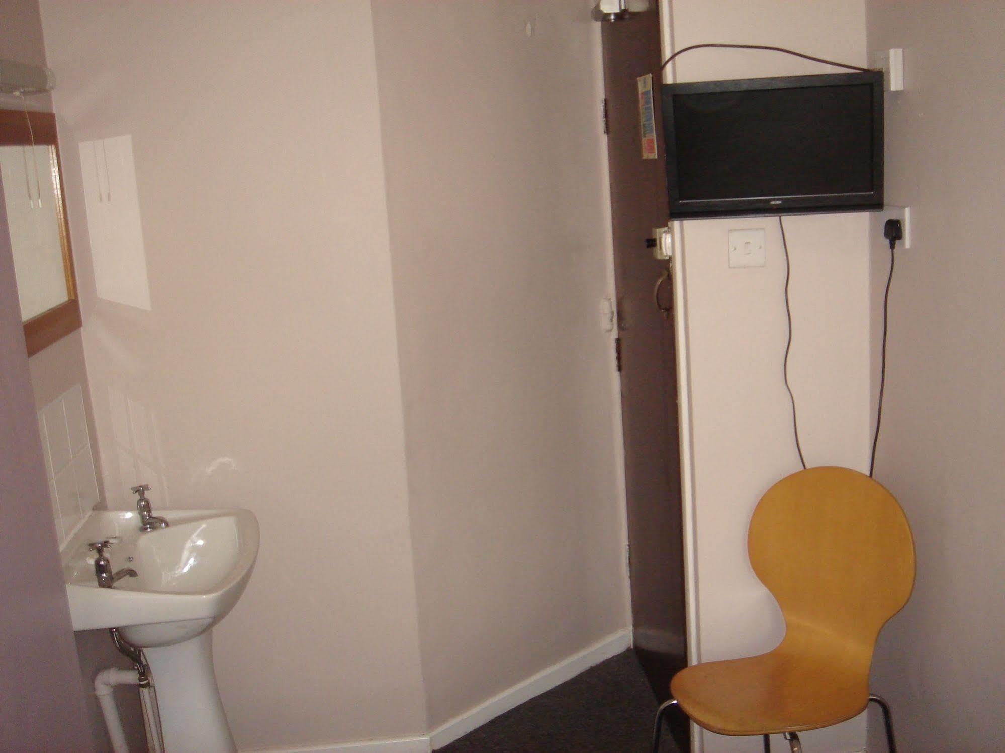 Prince Hotel Smethwick Dış mekan fotoğraf